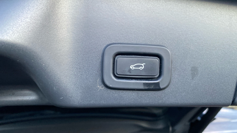 Land Rover Range Rover Evoque 2.0 D200 R-Dynamic HSE 5dr Auto Diesel Hatchback